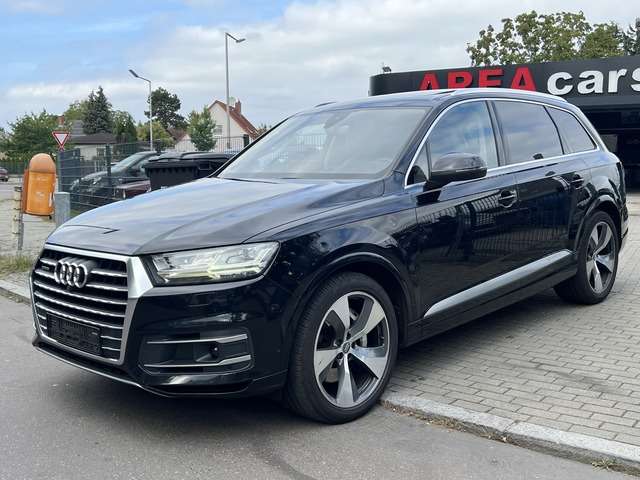 Audi Q7 266.000 km 24.900 € Berlin 12353