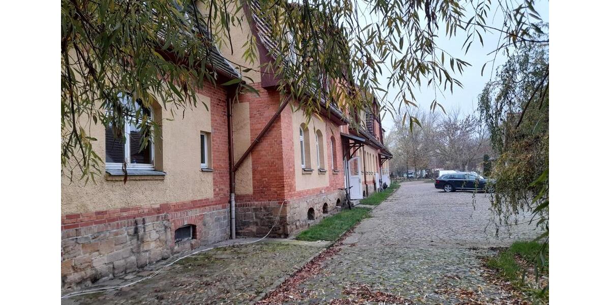 Erdgeschoßwohnung Querfurt - 3 Zimmer, 109 m&sup2;, 505&euro; | Angebot:26123970