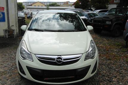 Opel Corsa 195.048 km 2.599 € Dresden 01237