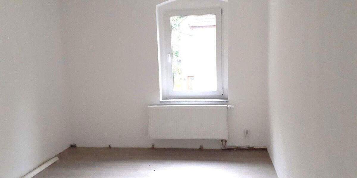 Etagenwohnung Oederan Lößnitztal - 3 Zimmer, 80 m&sup2;, 480&euro; | Angebot:24140233