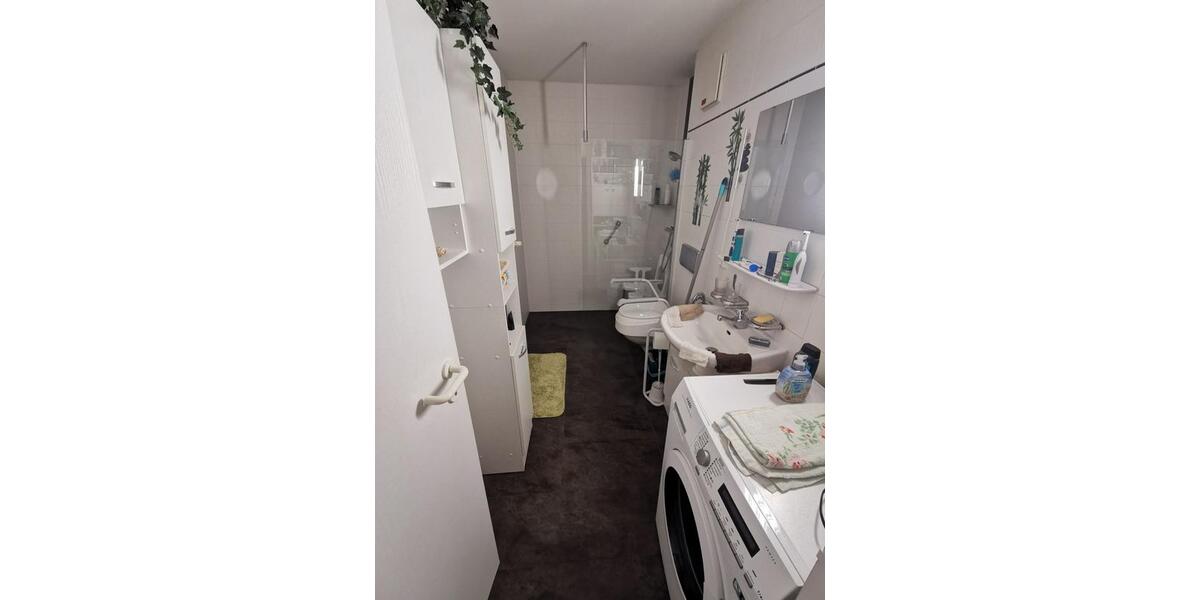 Etagenwohnung Plauen Bahnhofsvorstadt - 2 Zimmer, 72 m&sup2;, 360&euro; | Angebot:26548295
