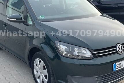 VW Touran 141.000 km 8.499 &euro; Lippstadt 59557