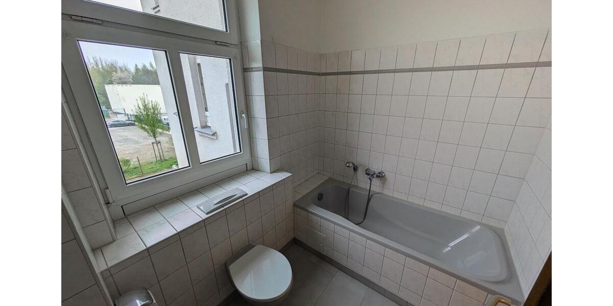 Etagenwohnung Zwickau - 1 Zimmer, 36 m&sup2;, 190&euro; | Angebot:26008210