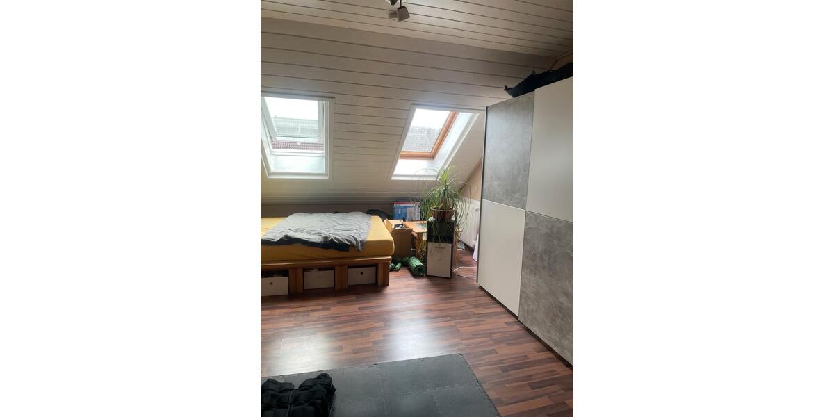 Dachgeschoßwohnung Bretzenheim - 2 Zimmer, 67 m&sup2;, 155.000&euro; | Angebot:27108683