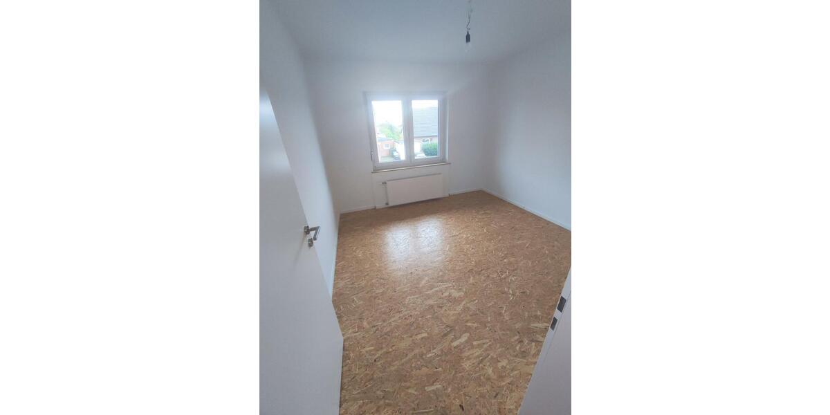 Etagenwohnung Rheinberg - 4 Zimmer, 100 m&sup2;, 950&euro; | Angebot:26323591