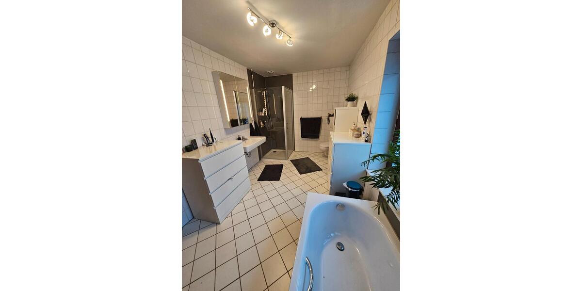 Mehrfamilienhaus, Wohnhaus Lemgo - 6 Zimmer, 260 m&sup2;, 450.000&euro; | Angebot:26366181