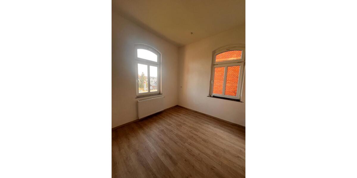 Hochparterre Hildburghausen - 2 Zimmer, 56 m&sup2;, 420&euro; | Angebot:26536953