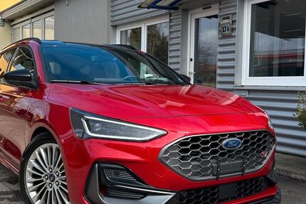 Ford Focus 45.000 km 27.990 &euro; Cham 93413