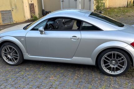 Audi TT 182.000 km 7.888 &euro; Kamen 59174