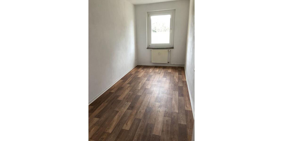 Etagenwohnung Kamenz - 4 Zimmer, 77 m&sup2;, 470&euro; | Angebot:24781602