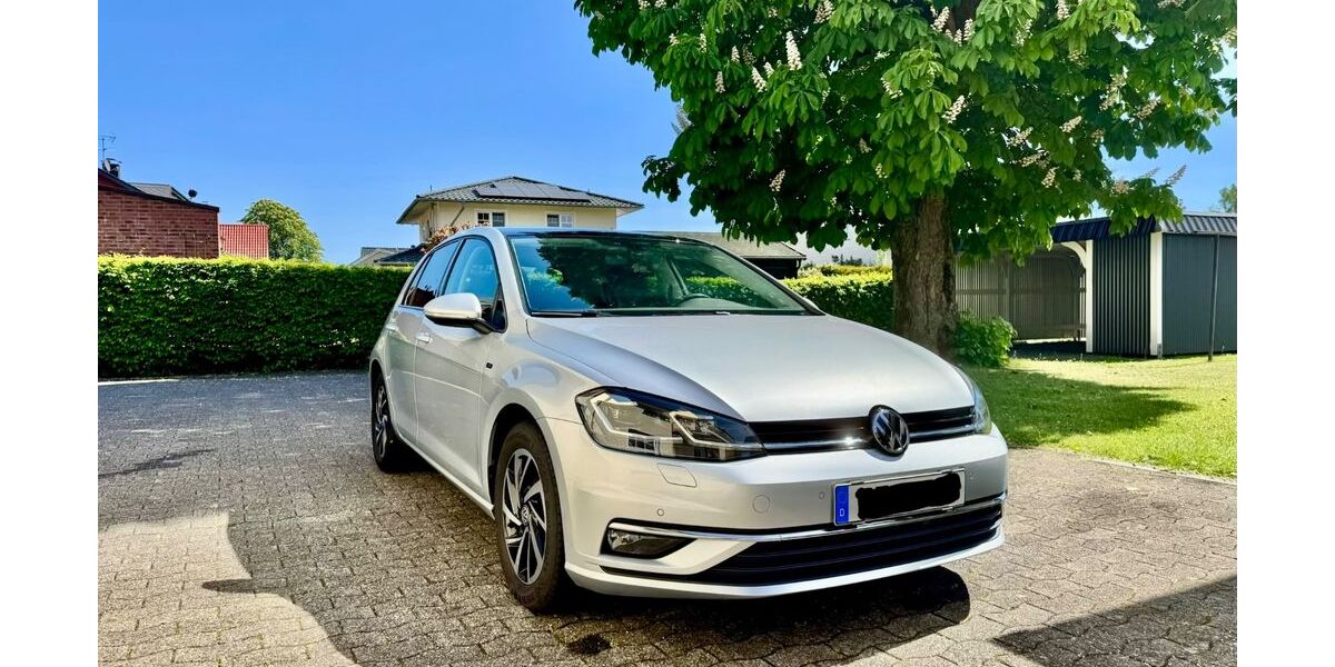 VW Golf 97.500 km 17.990 &euro; Schloß Holte-Stukenbrock 33758