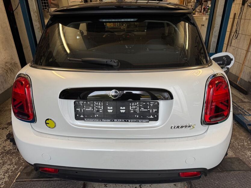 Mini Cooper SE 15.619 km 19.200 € Neubiberg 85579