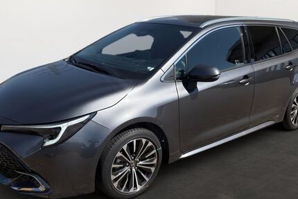 Toyota Corolla 4.000 km 32.990 &euro; Villingen-Schwenningen 78048