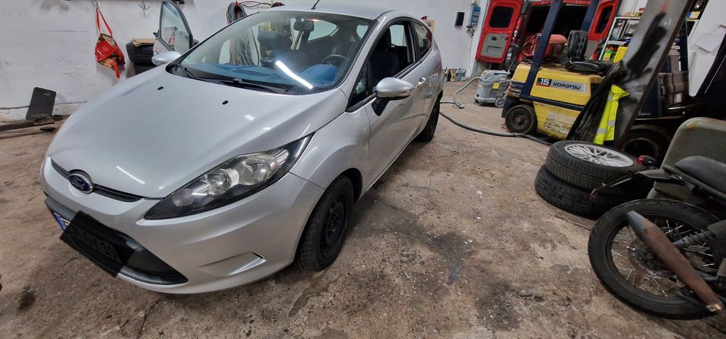 Ford Fiesta 141.000 km 2.400 &euro; Ennepetal 58256