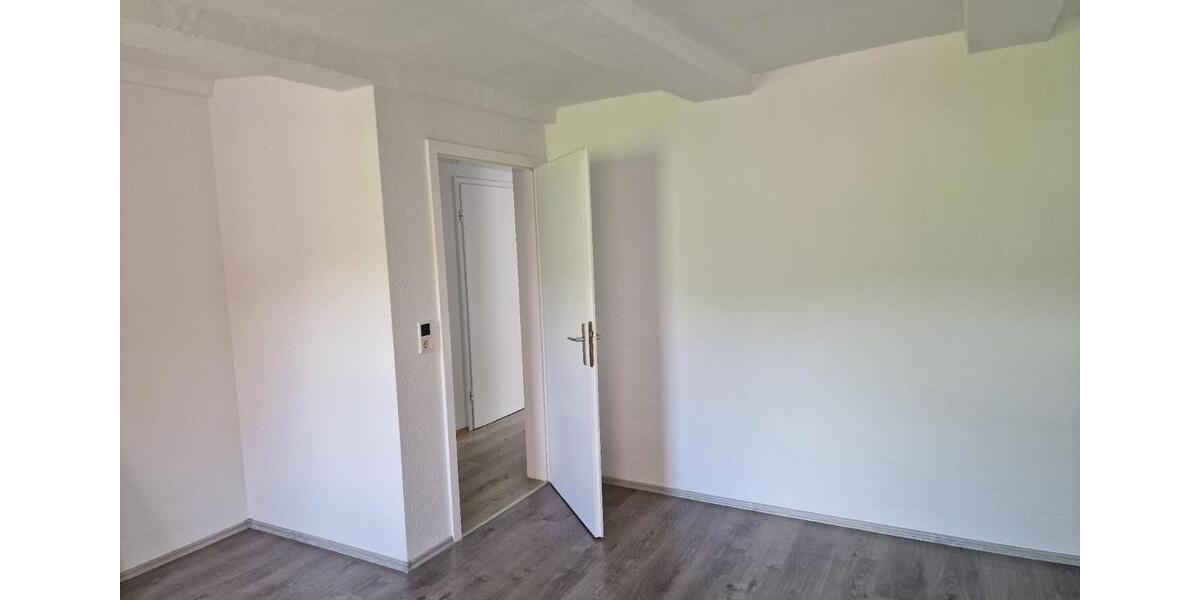 Erdgeschoßwohnung Delligsen - 2 Zimmer, 57 m&sup2;, 550&euro; | Angebot:26443662