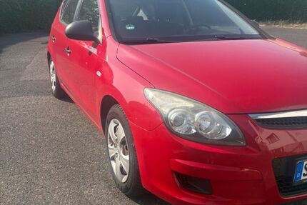 Hyundai i30 185.458 km 3.150 &euro; Alfter 53347