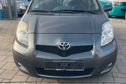 Toyota Yaris 169.896 km 3.999 &euro; Fürth 90763