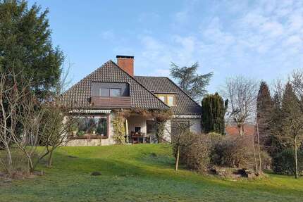 Haus Bremen Burglesum - 7.5 Zimmer, 200 m&sup2;, 1.800&euro; | Angebot:24978254