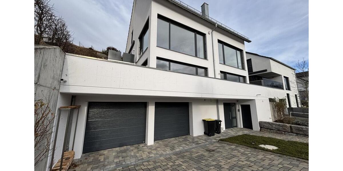 Einfamilienhaus Remshalden - 7 Zimmer, 211 m&sup2;, 3.000&euro; | Angebot:24808098