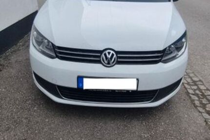 VW Touran 164.000 km 10.900 &euro; Augsburg 86169