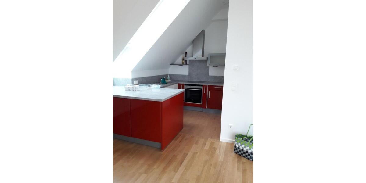 Dachgeschoßwohnung München Allach-Untermenzing - 3 Zimmer, 83 m&sup2;, 2.290&euro; | Angebot:25985130