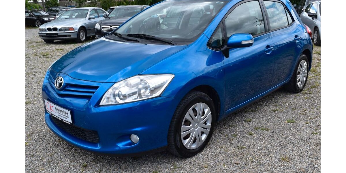 Toyota Auris 128.000 km 6.300 &euro; Herbertingen 88518
