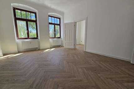 Wohnung zum Mieten in Dresden 599 € 44.85 m²