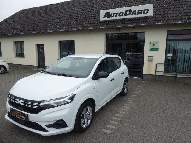 Dacia Sandero 33.007 km 12.485 &euro; Jaenschwalde 03197