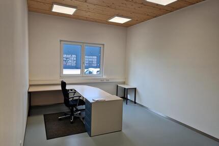 2x modernes Büro in Illertissen zu vermieten inkl. Küche WC