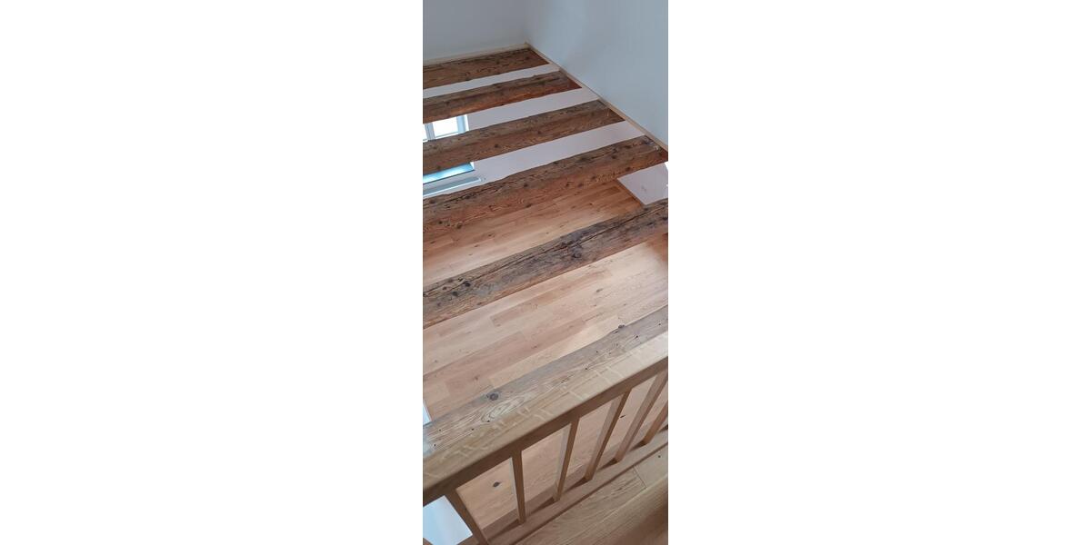 Dachgeschoßwohnung Oettingen in Bayern - 3 Zimmer, 92 m&sup2;, 1.200&euro; | Angebot:24875620