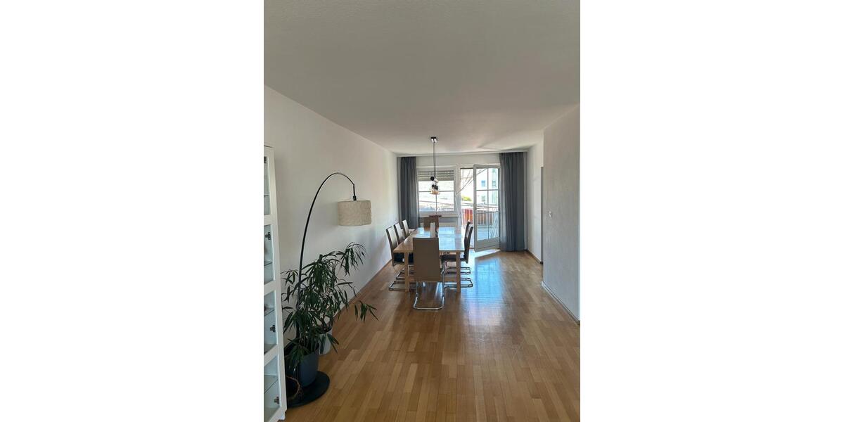 Etagenwohnung Abensberg - 3 Zimmer, 146 m&sup2;, 1.175&euro; | Angebot:26329468