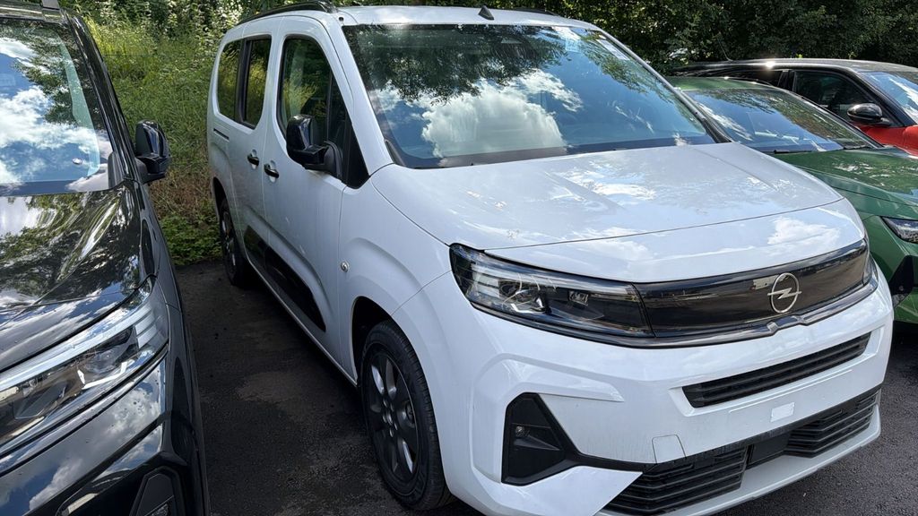 Opel Combo Life 12.500 km 28.890 &euro; Balingen 72336