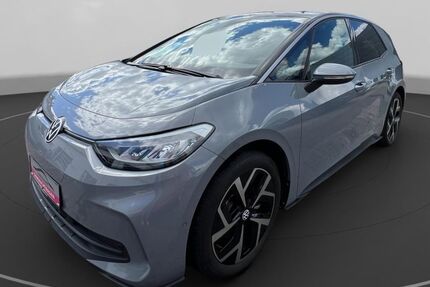 VW ID.3 33.385 km 28.990 &euro; Aachen 52068