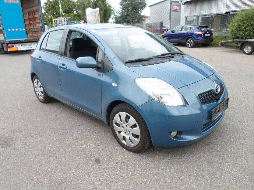 Yaris