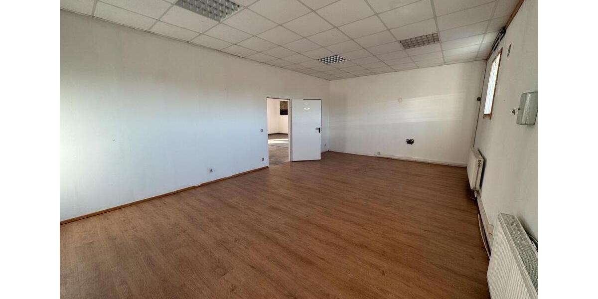 Gewerbeobjekt Eschenbach in der Oberpfalz - 650&euro; | Angebot:25298411