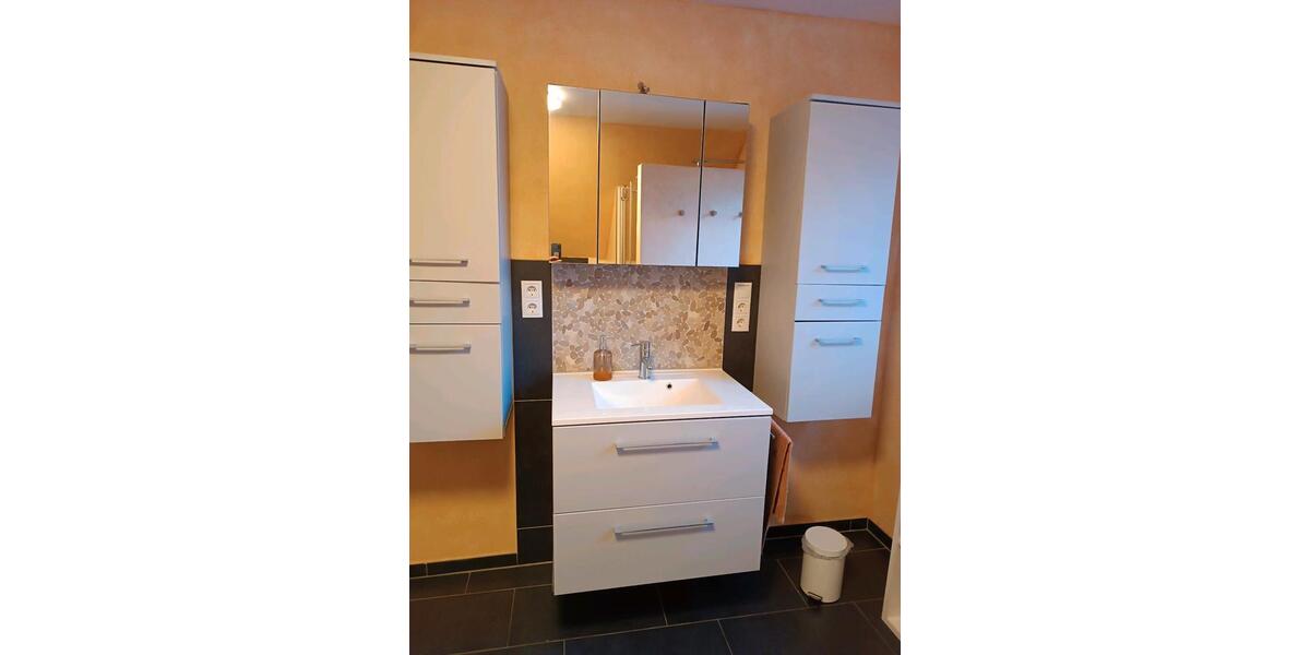 Etagenwohnung Neubörger - 5 Zimmer, 95 m&sup2;, 18&euro; | Angebot:18878227