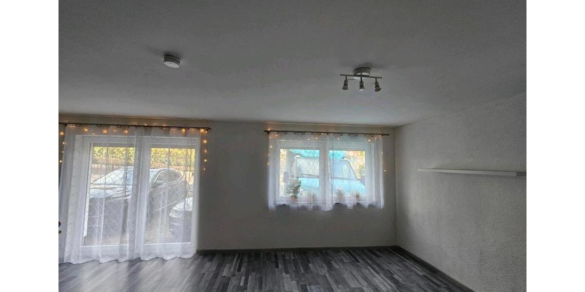 Erdgeschoßwohnung Siegen Dillnhütten - 2 Zimmer, 77 m&sup2;, 650&euro; | Angebot:25547477