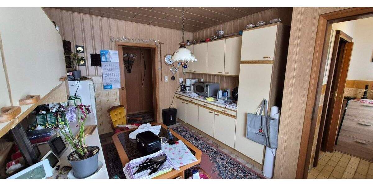 Viel Platz für Ihre Ideen - 2 Häuser * Bürohaus * Ladengeschäft * Wirtschaftsgebäude * 4 Garagen * Wald uvm. - Mehrfamilienhaus, Wohnhaus Arendsee (Altmark) Fleetmark | Angebot:25536497