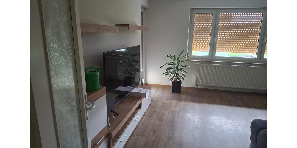 Erdgeschoßwohnung Krummennaab - 3 Zimmer, 69 m&sup2;, 414&euro; | Angebot:26439420
