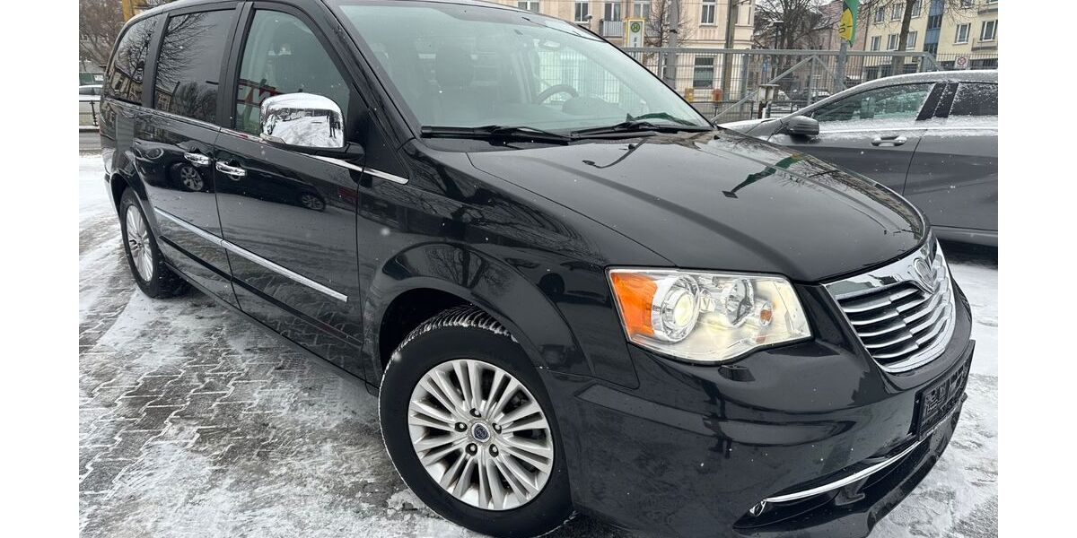 Lancia Voyager 183.000 km 9.888 &euro; Berlin / Pankow 13127