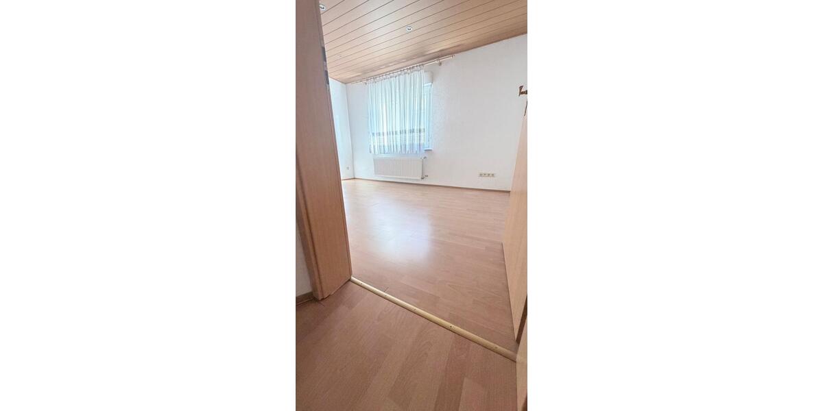 Erdgeschoßwohnung Wiesloch - 3 Zimmer, 105 m&sup2;, 1.299&euro; | Angebot:26285269