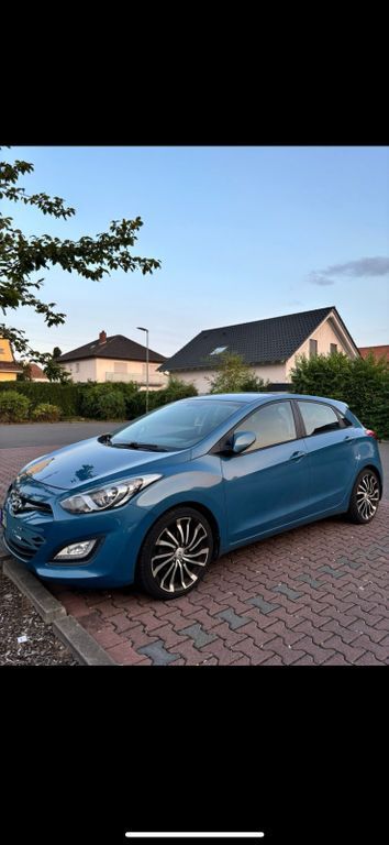 i30