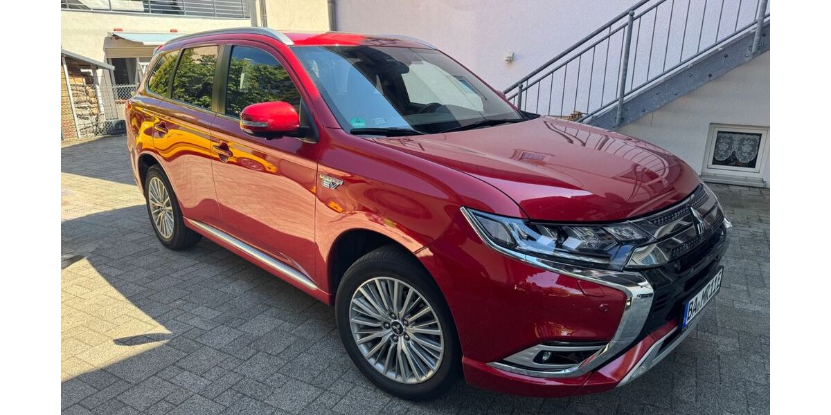 Mitsubishi Outlander 82.843 km 18.000 &euro; Bamberg 96049