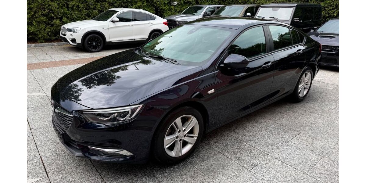 Opel Insignia 165.000 km 8.980 &euro; München 81827