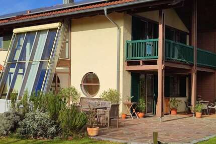 Haus zum Kaufen in Tittmoning 1.160.000 € 232 m² 5 zimmer