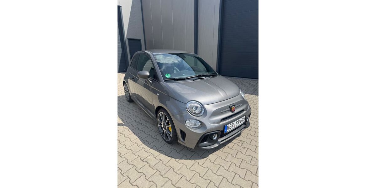 Abarth 695 6.415 km 25.500 &euro; Oyten 28876