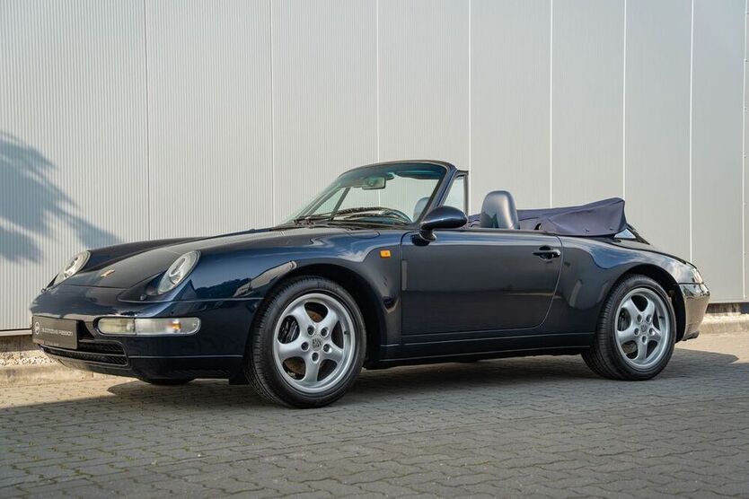 993