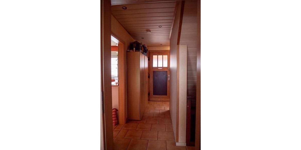 Doppelhaushälfte Wolsdorf - 7 Zimmer, 170 m&sup2;, 235.000&euro; | Angebot:26429528