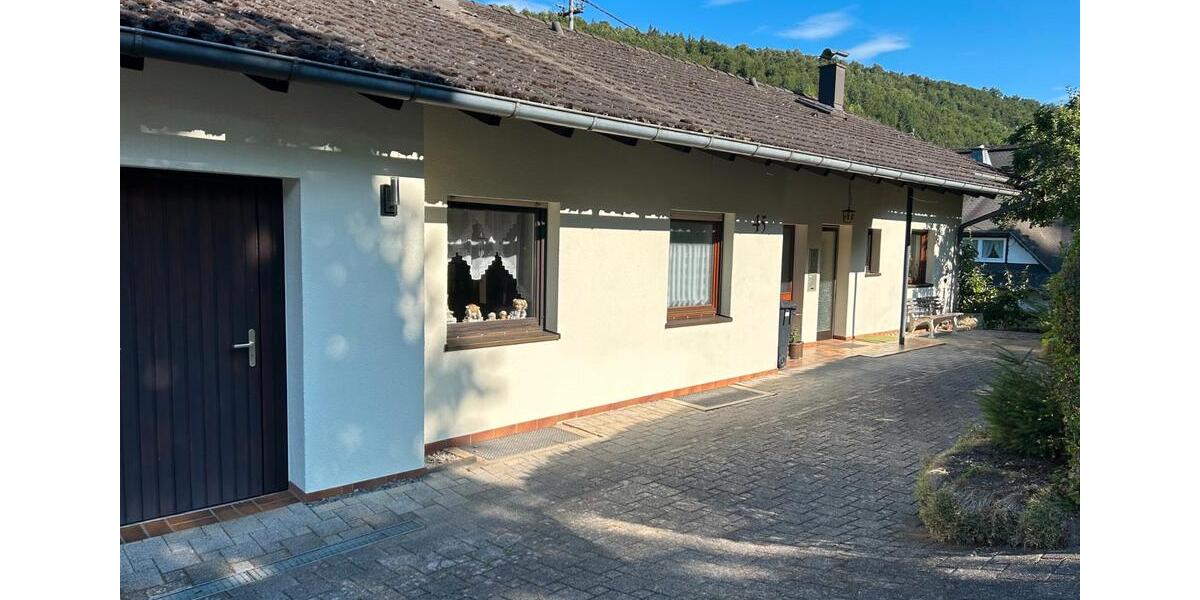 Einfamilienhaus Sulz am Neckar - 8 Zimmer, 190 m&sup2;, 390.000&euro; | Angebot:26983994