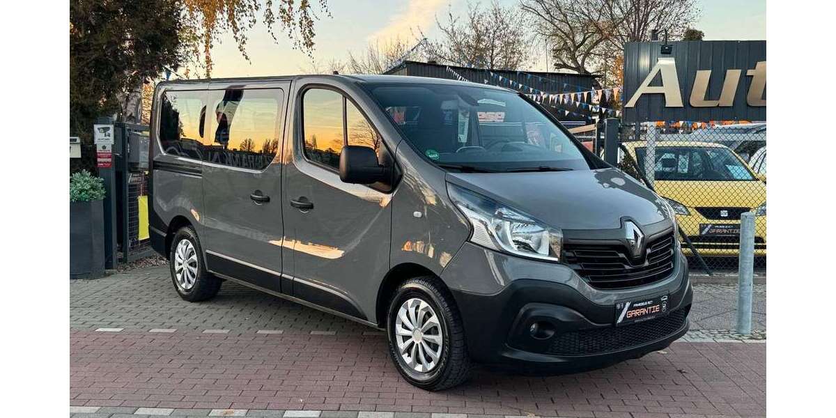 Renault Trafic 124.998 km 17.990 &euro; Berlin 13127